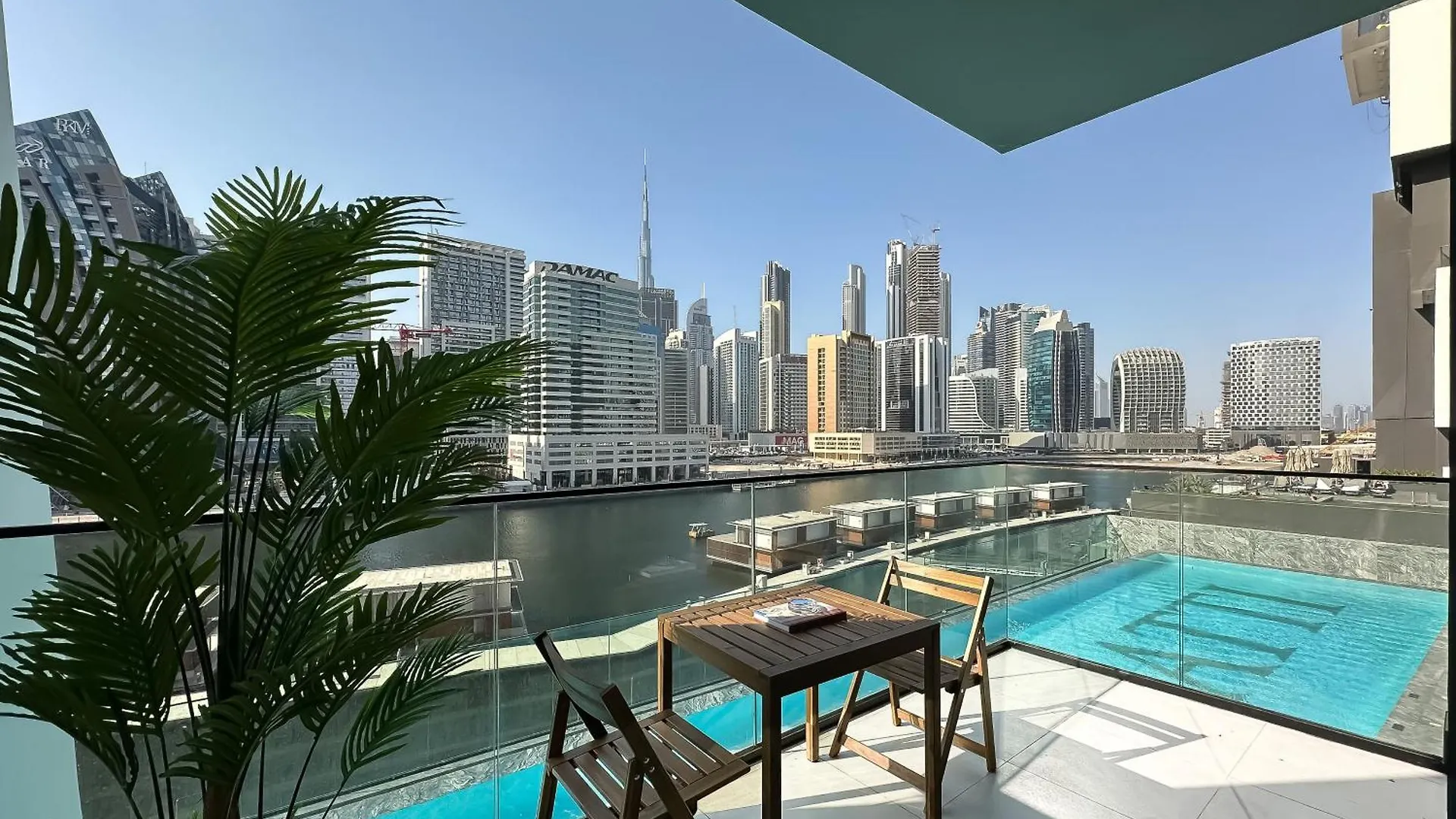 Trophy - Santorini Studio Burjkhalifa & Canal Views Sofa Bed Dubai United Arab Emirates