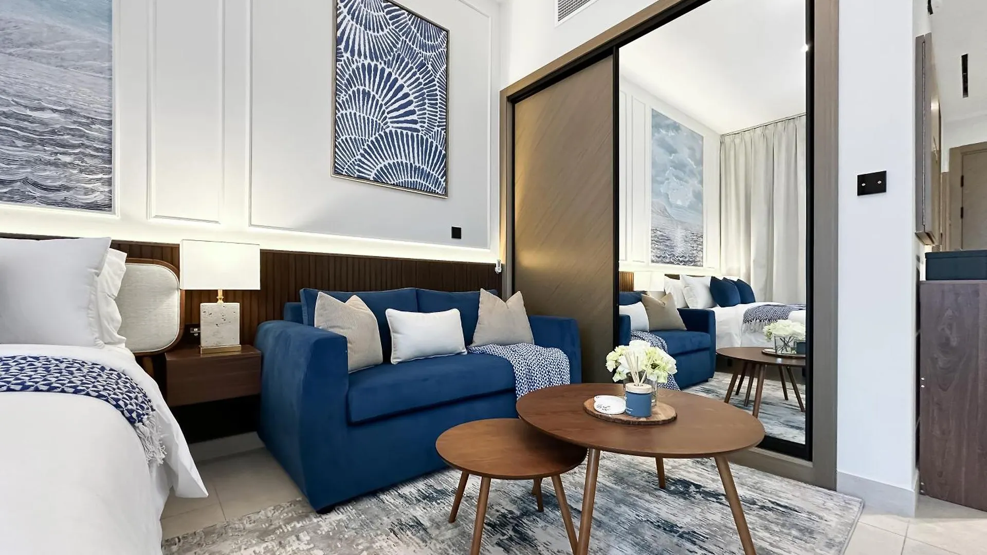 Trophy - Santorini Studio Burjkhalifa & Canal Views Sofa Bed Dubai Apartment