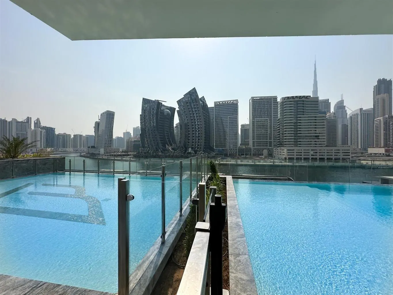 Apartment Trophy - Santorini Studio Burjkhalifa & Canal Views Sofa Bed Dubai United Arab Emirates
